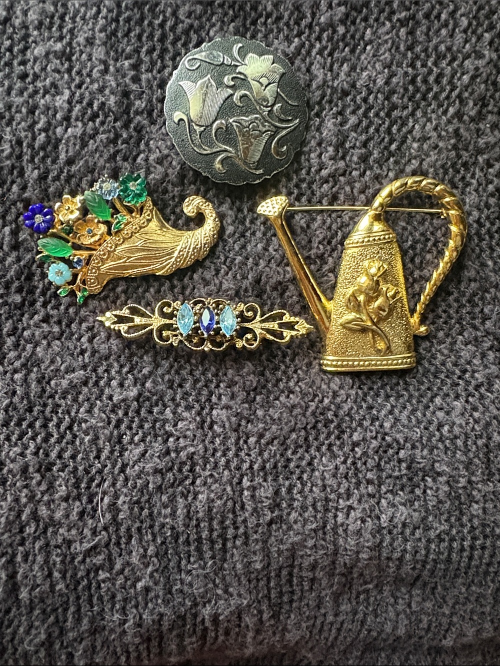 Gold-tone Watering Can & Floral Brooch Set - Women Accessories